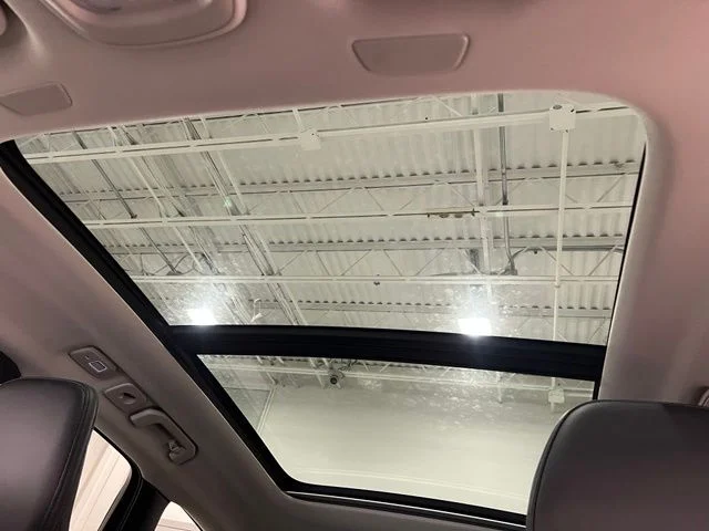 Certified Used 2024 Vapour Grey Volvo Core image 20