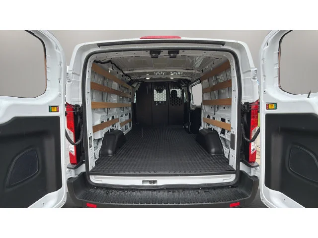 Used 2025  Ford T250 image 30
