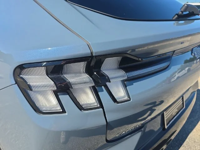 Used 2023 Blue Ford Premium image 36