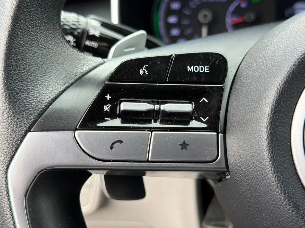 Used 2022 Gray Hyundai Blue image 24