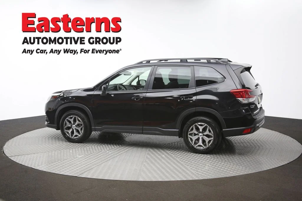 Used 2022 Black Subaru Premium image 65