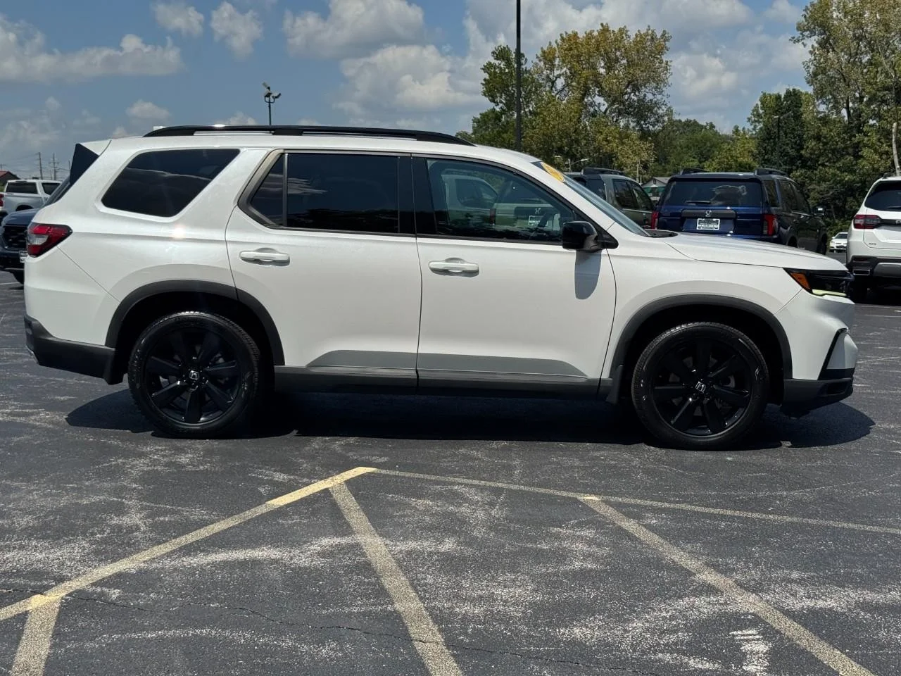 Used 2025 Platinum White Pearl Honda AWD Black Edition image 3