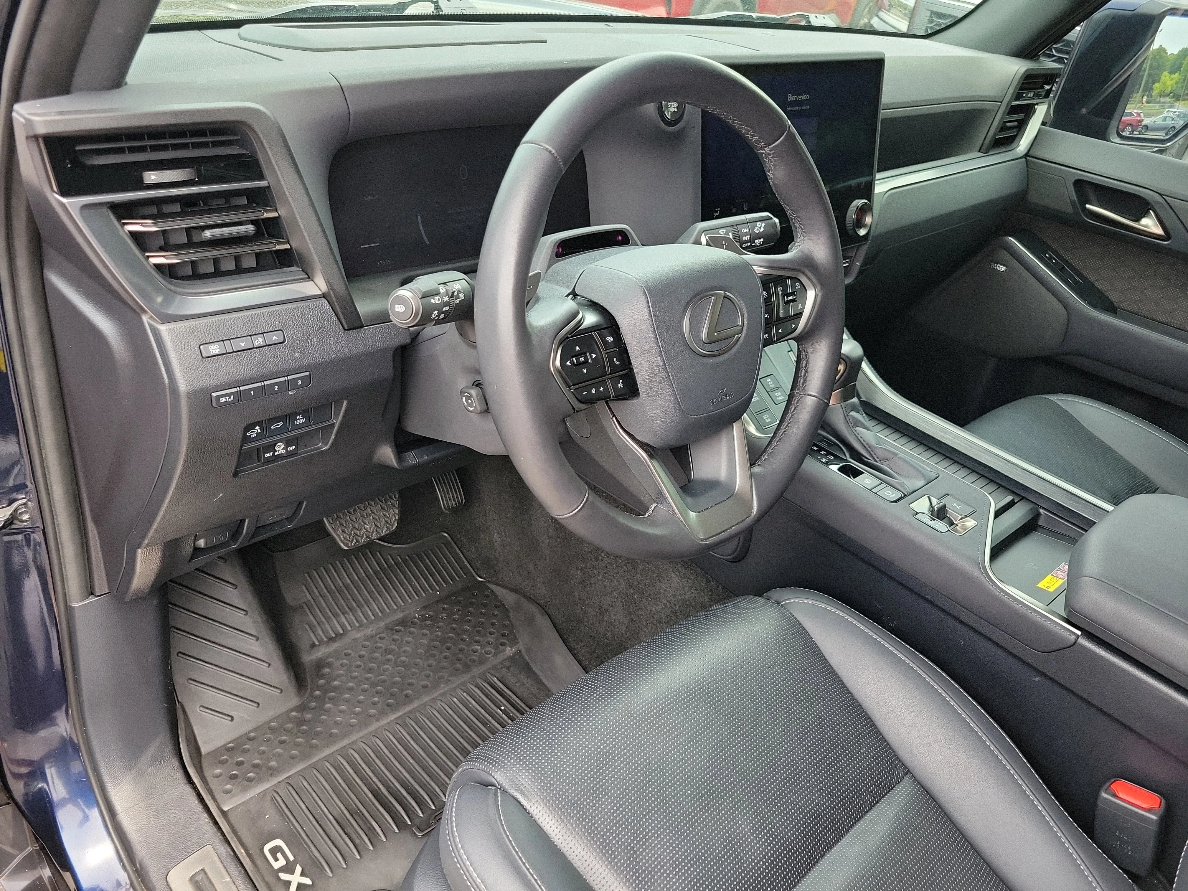 Used 2024 Blue Lexus GX 550 Luxury+ image 4