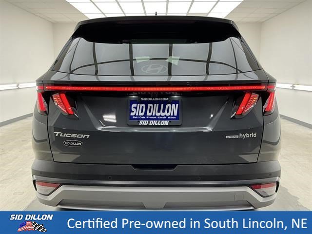 Used 2024 Diamond Black Crystal Pearlcoat Jeep Limited image 5