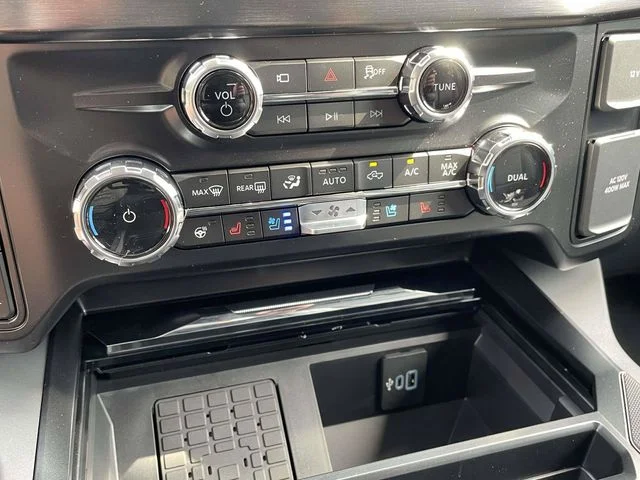 2026 Ford F-250 Super Duty Lariat - Photo 15