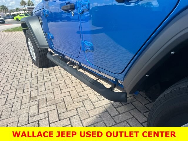 Used 2021 Blue Jeep Unlimited Sport S image 11