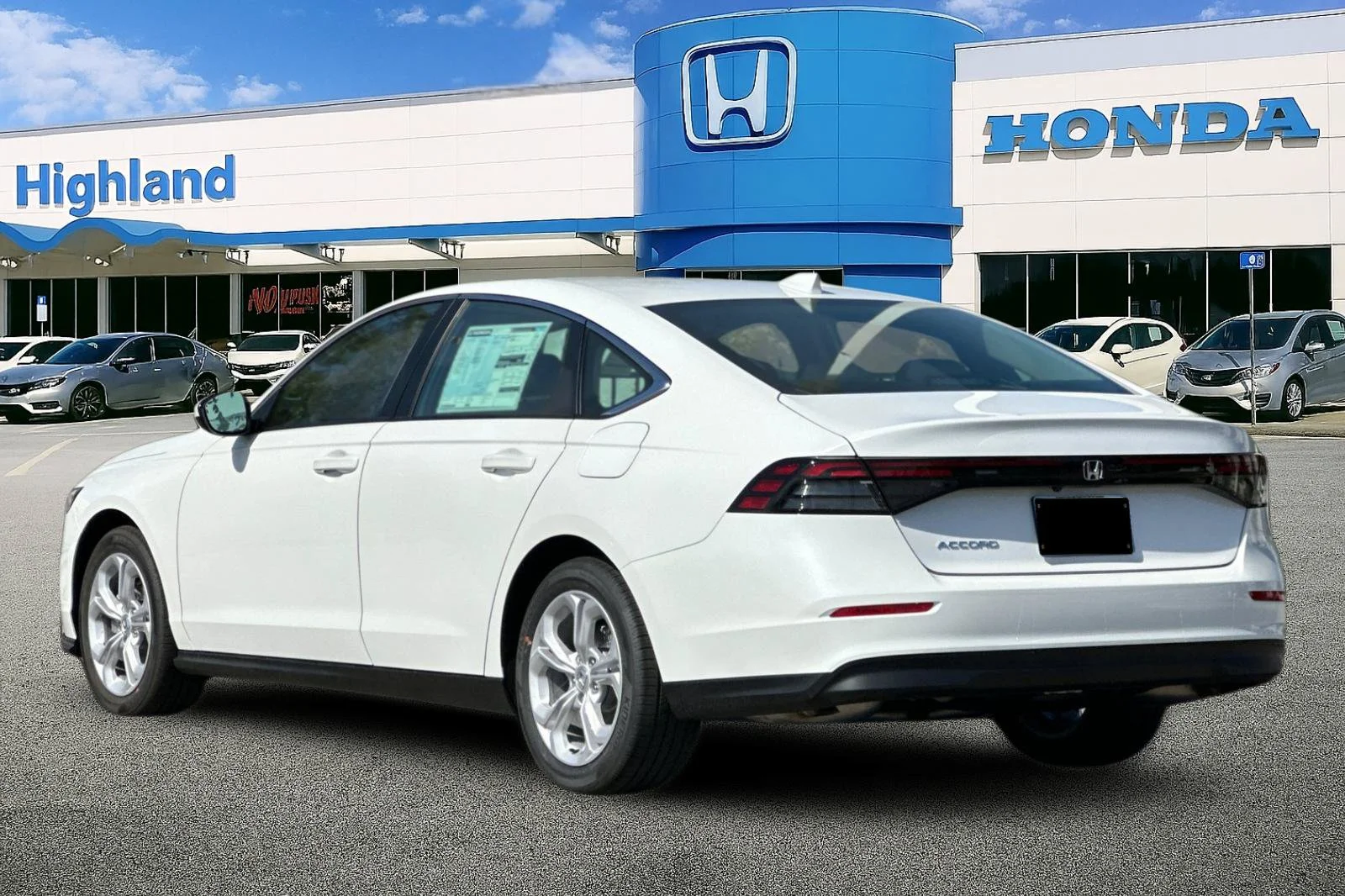 New 2026 Platinum White Pearl Honda LX image 3