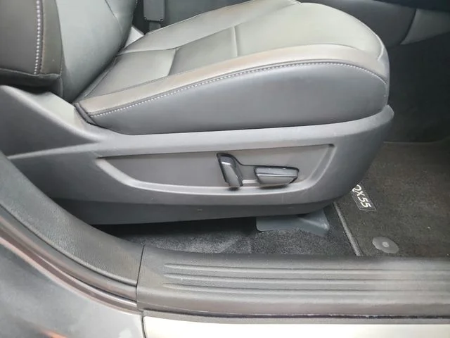 Used 2025 Gray INFINITI ESSENTIAL image 38