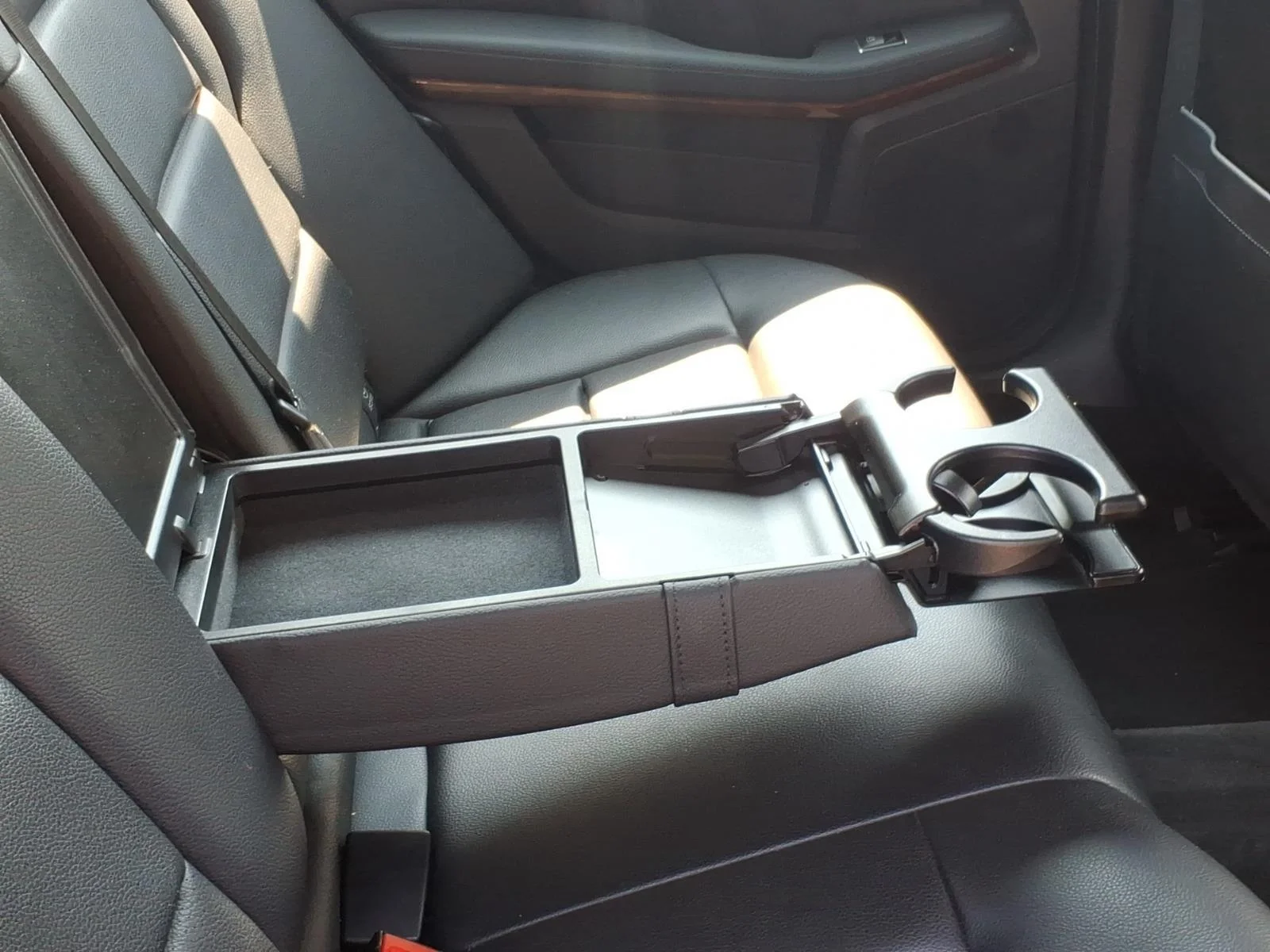 Used 2013 Steel Gray Metallic Mercedes-Benz E 350 Sport image 28