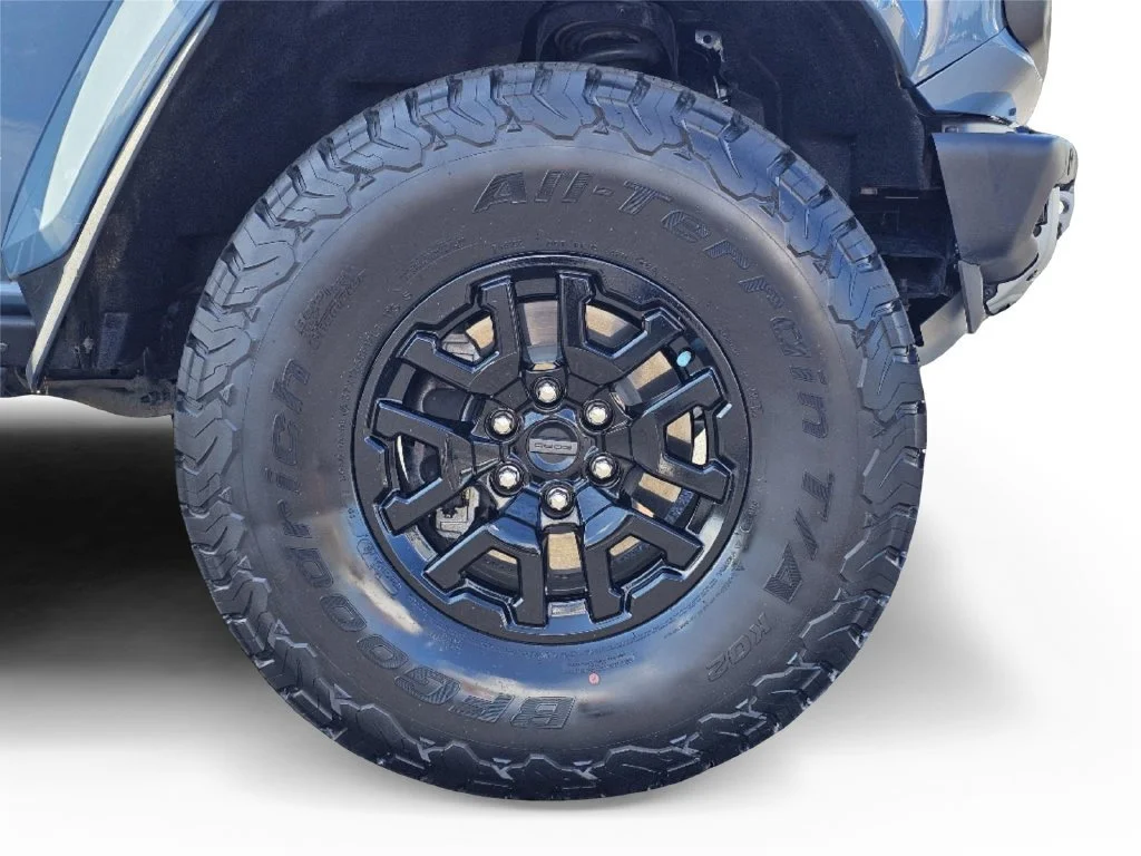 Used 2024 Azure Gray Meta Ford Raptor image 6