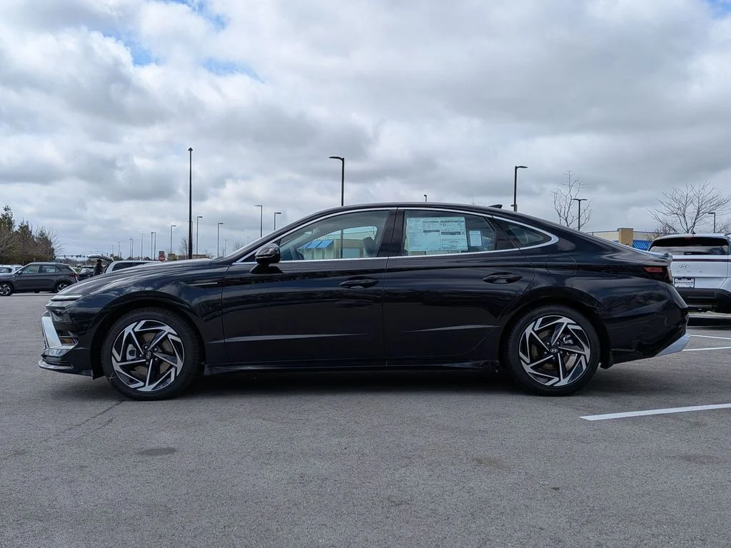 New 2026 Blue Hyundai SEL Sport image 4