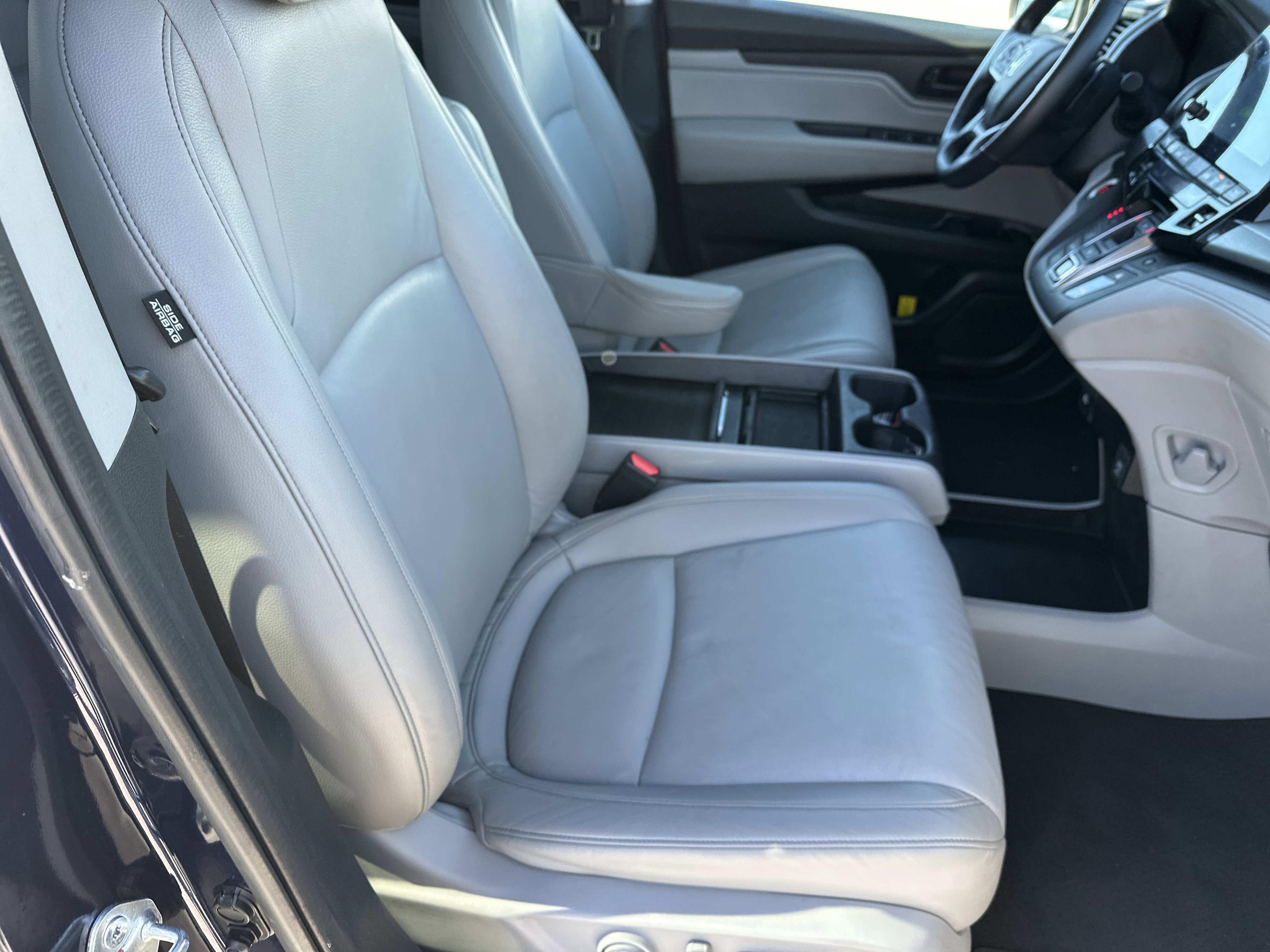 2024 Honda Odyssey EX-L - Photo 14