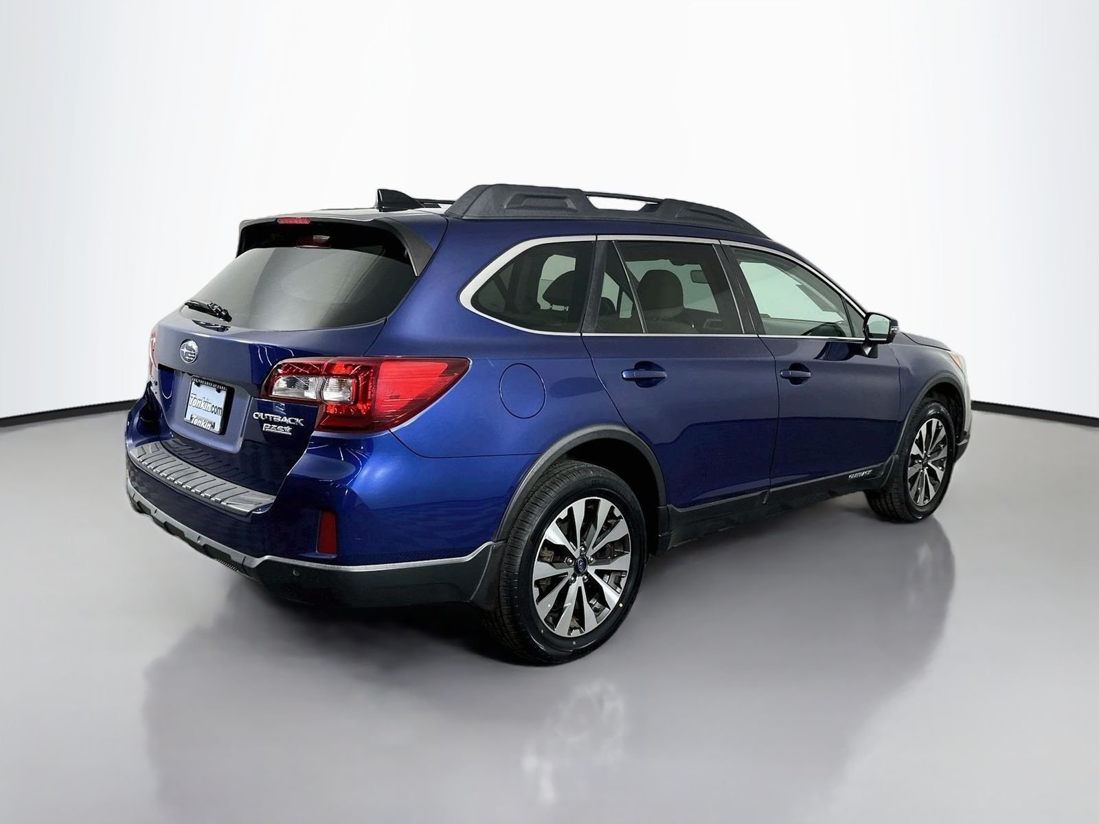 Used 2017 Lapis Blue Subaru 2.5i image 7