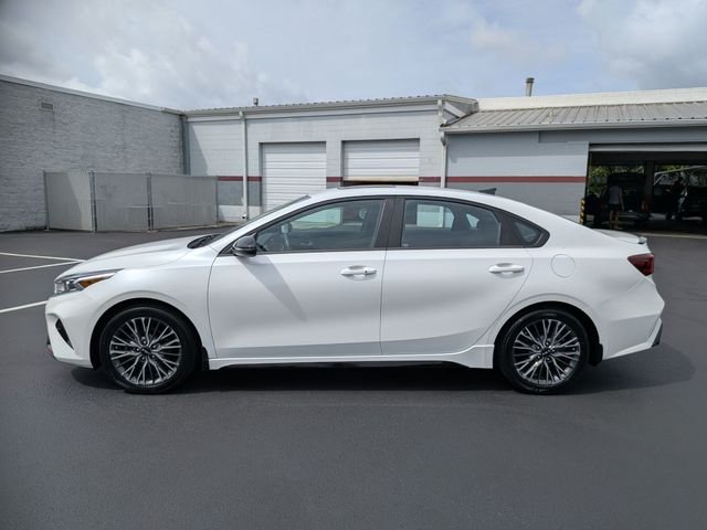 Certified Used 2024 White Kia GT-Line image 2