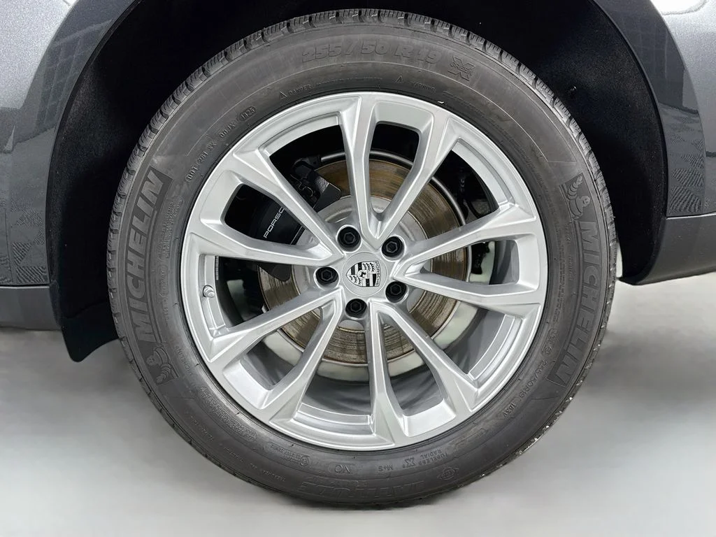 Certified Used 2026 Volcano Gray Metallic Porsche  image 32