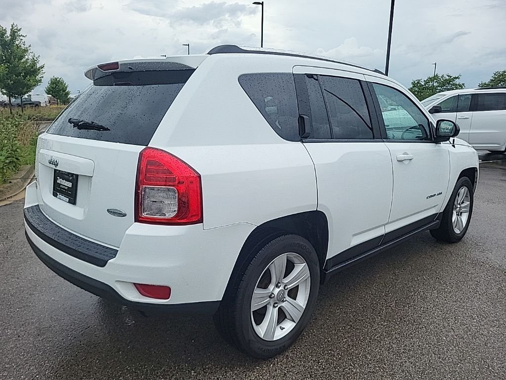 Used 2012 White Jeep Latitude image 5