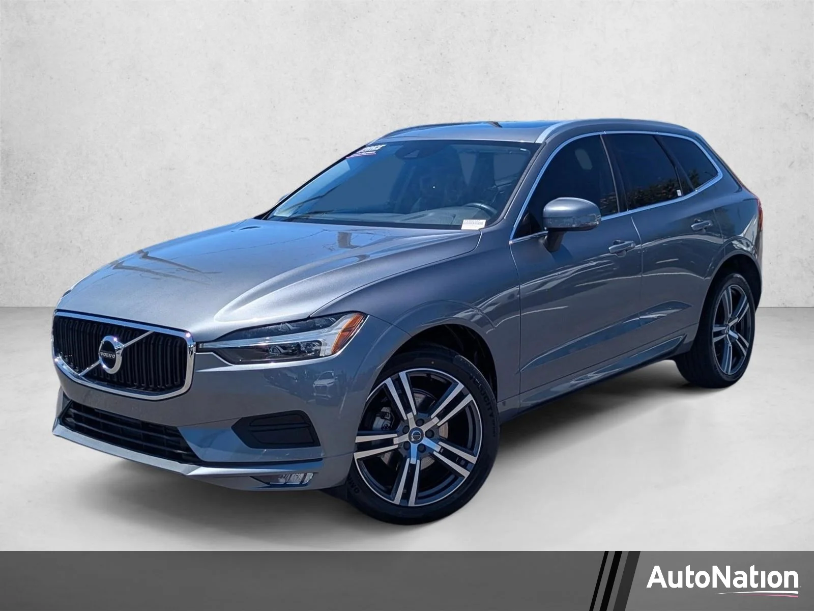 2021 Volvo XC60 T5 Momentum FWD's photo