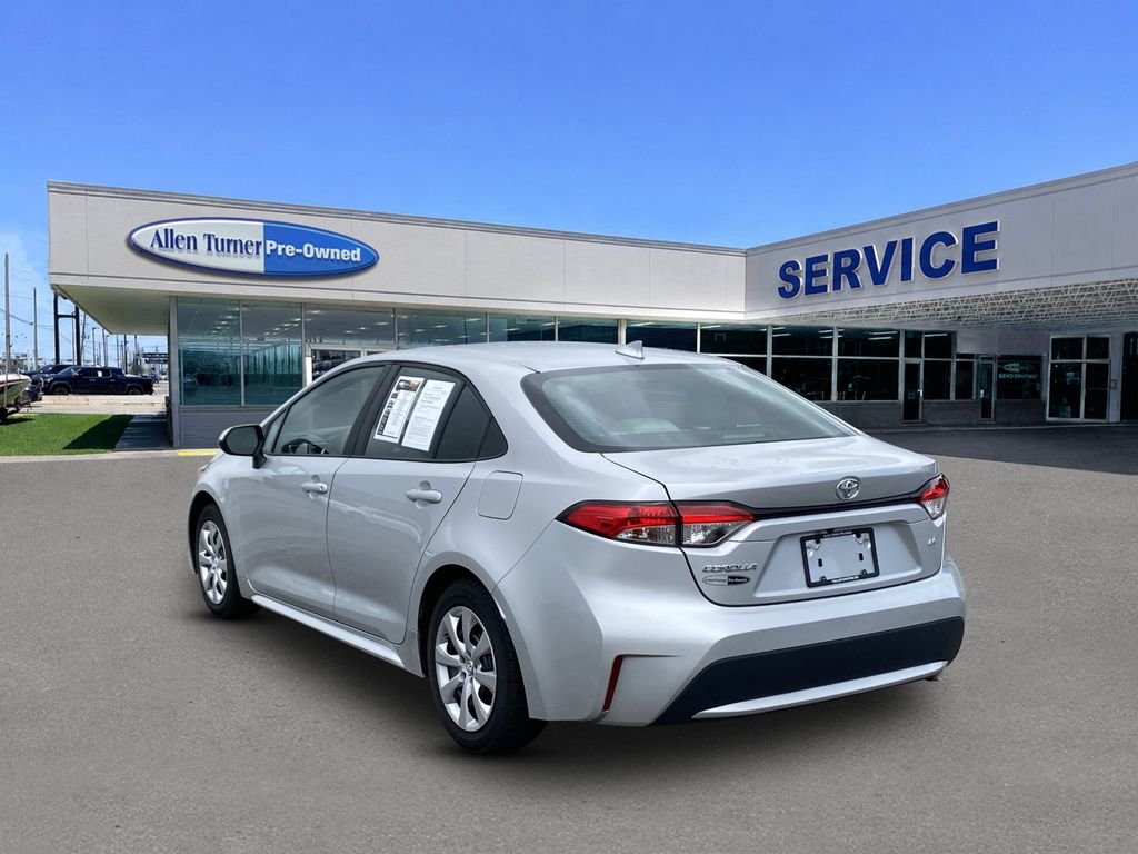 2022 Toyota Corolla LE - Photo 6