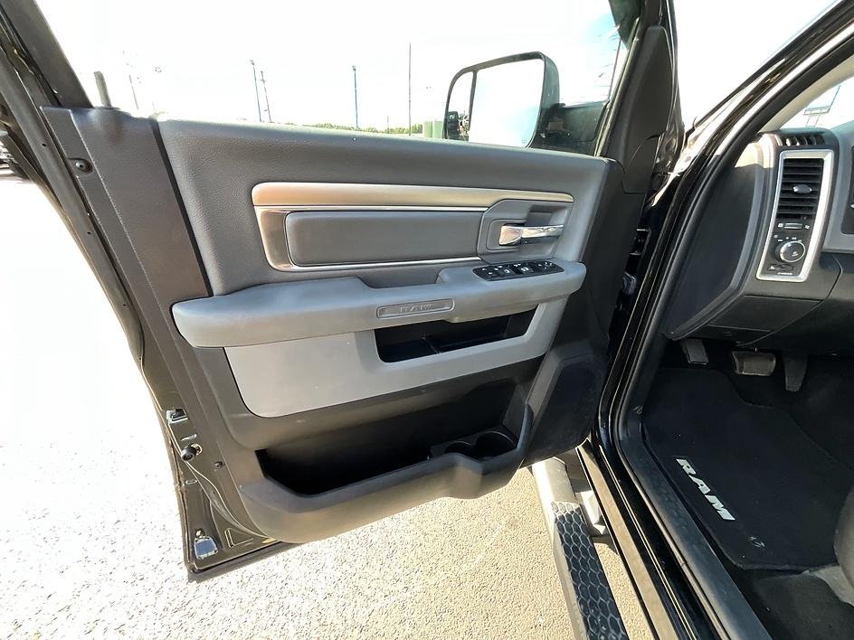 Used 2017 Black Ram SLT image 13