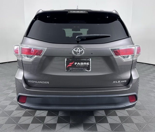 2016 Toyota Highlander XLE photo 4