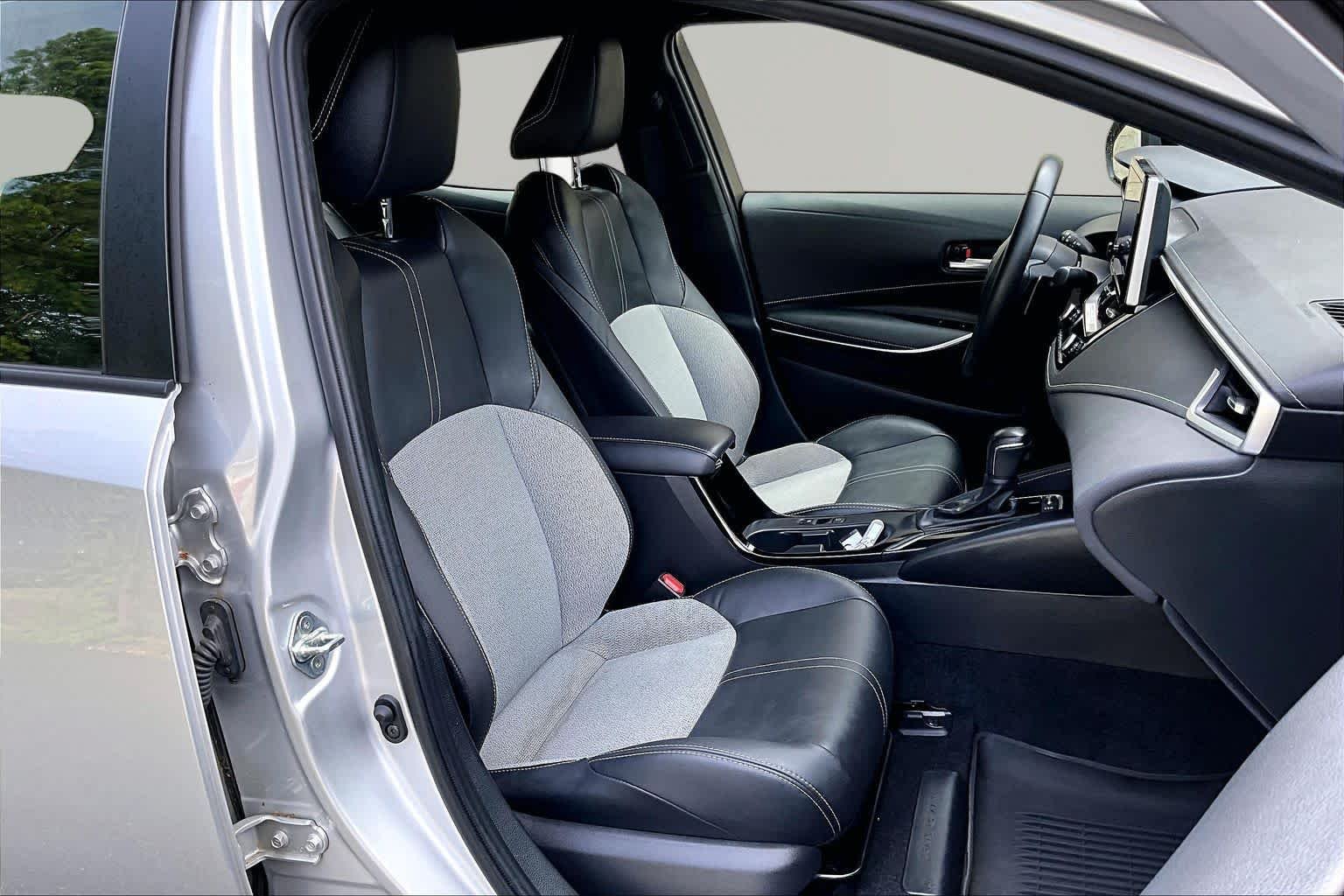 Used 2023 Classic Silver Metallic Toyota XSE image 9