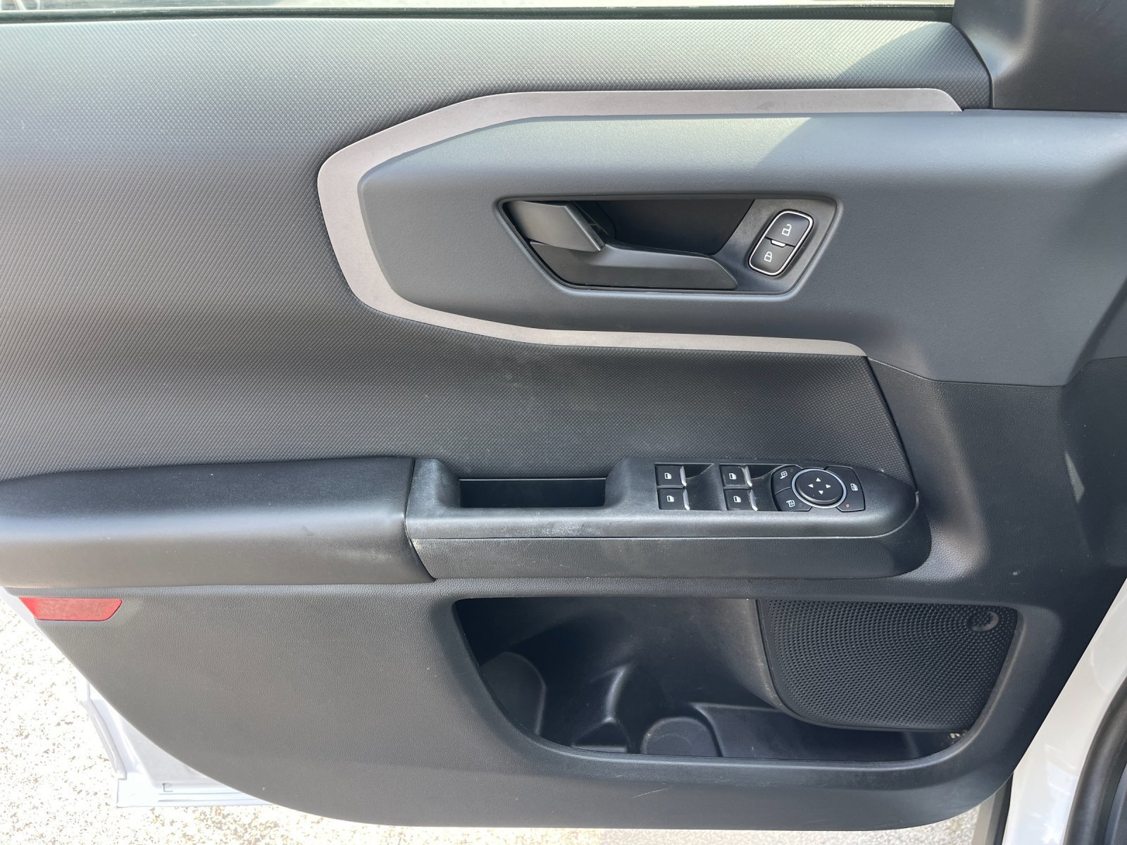 Used 2022 White Ford Big Bend image 12