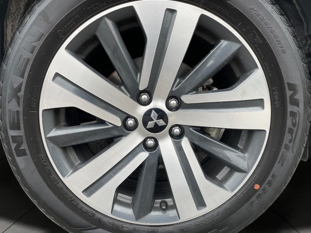Used 2024 White Mitsubishi 2.0 ES image 29