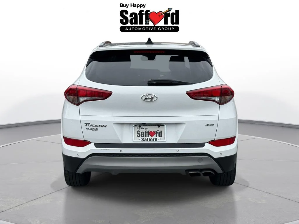 Used 2018 White Hyundai Value image 6