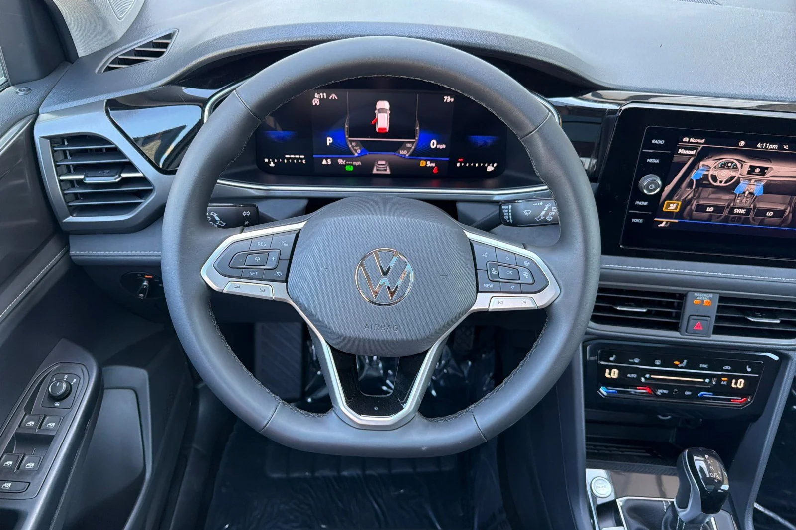 New 2026 White Volkswagen 1.5T SE Black image 13