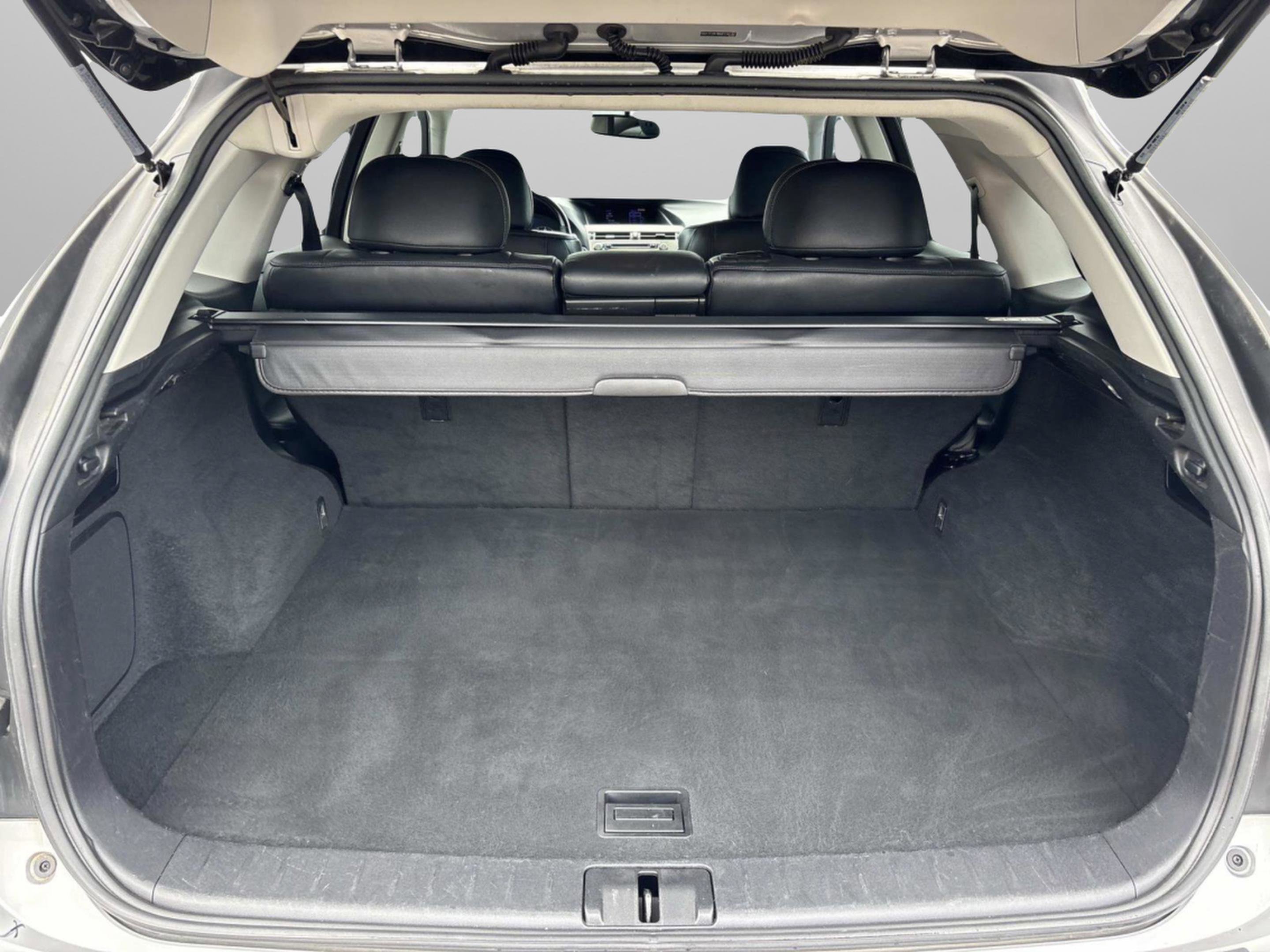 Used 2015 Silver Lexus 350 image 9