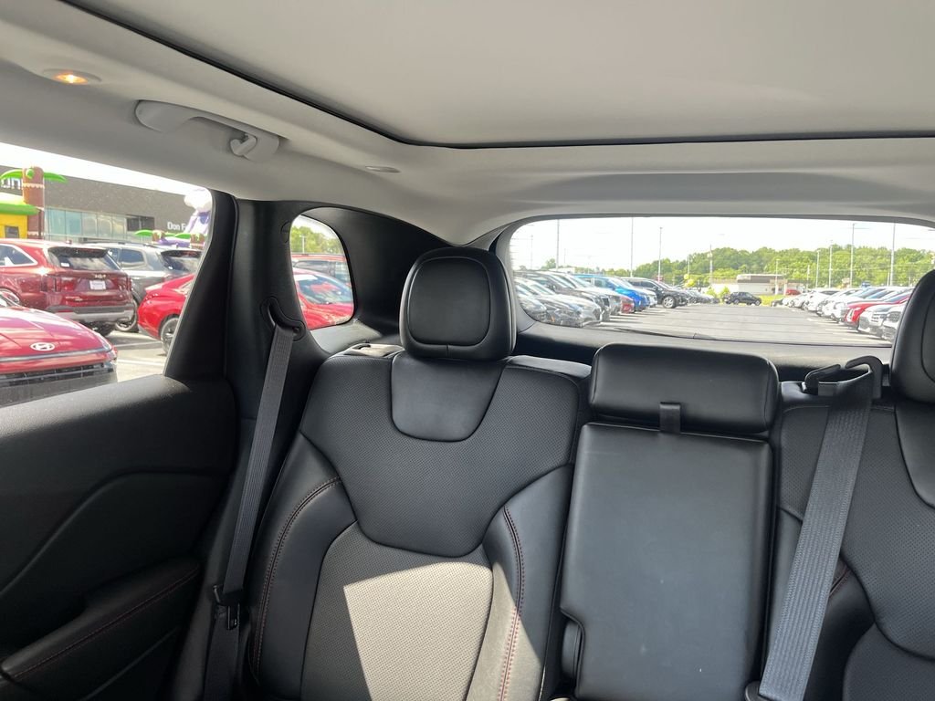 Used 2023 Black Jeep Trailhawk image 12