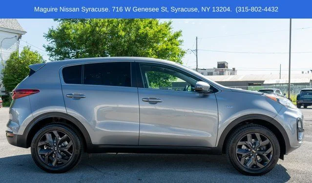 Used 2022 Gray Kia LX image 5