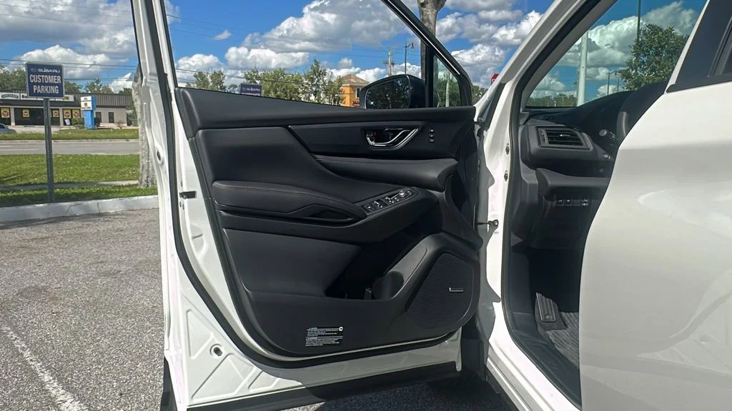 2025 Subaru Ascent Bronze Edition - Photo 9