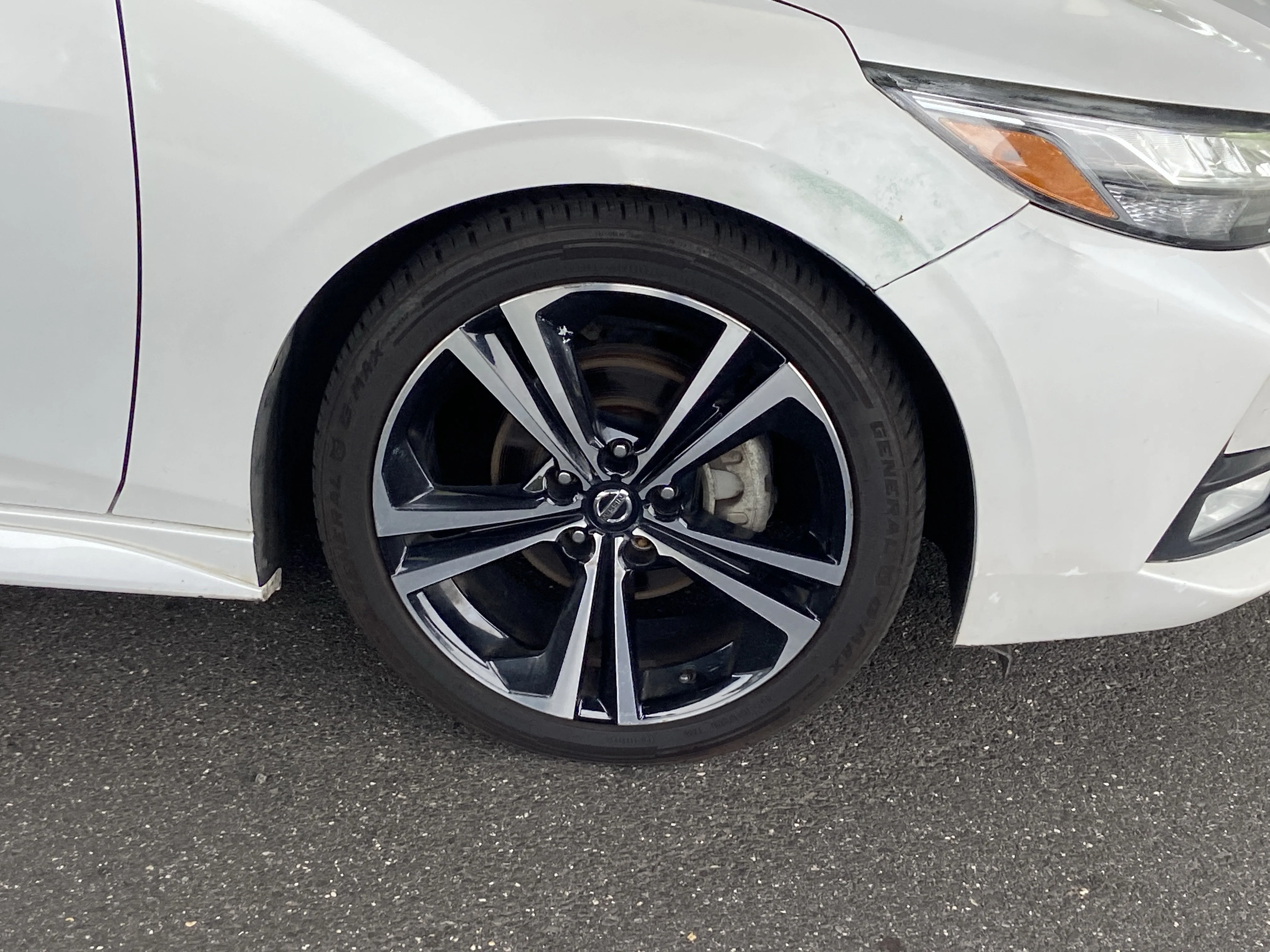 Used 2020 Aspen White Tricoat Nissan SR image 9
