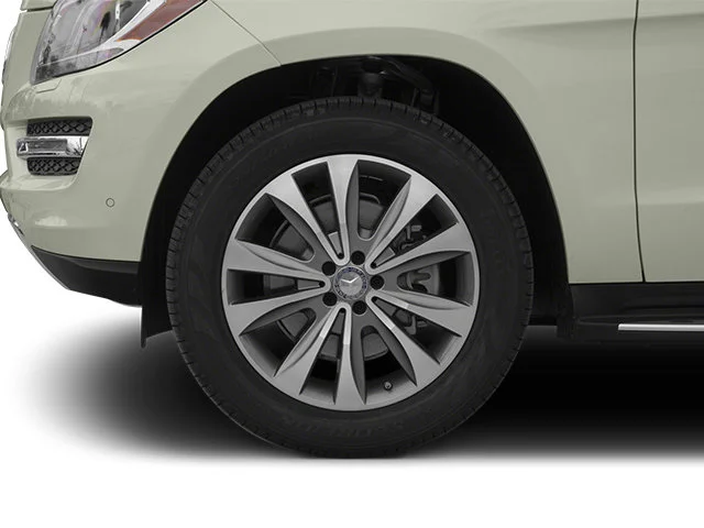 Used 2013 Silver Mercedes-Benz GL 450 image 11