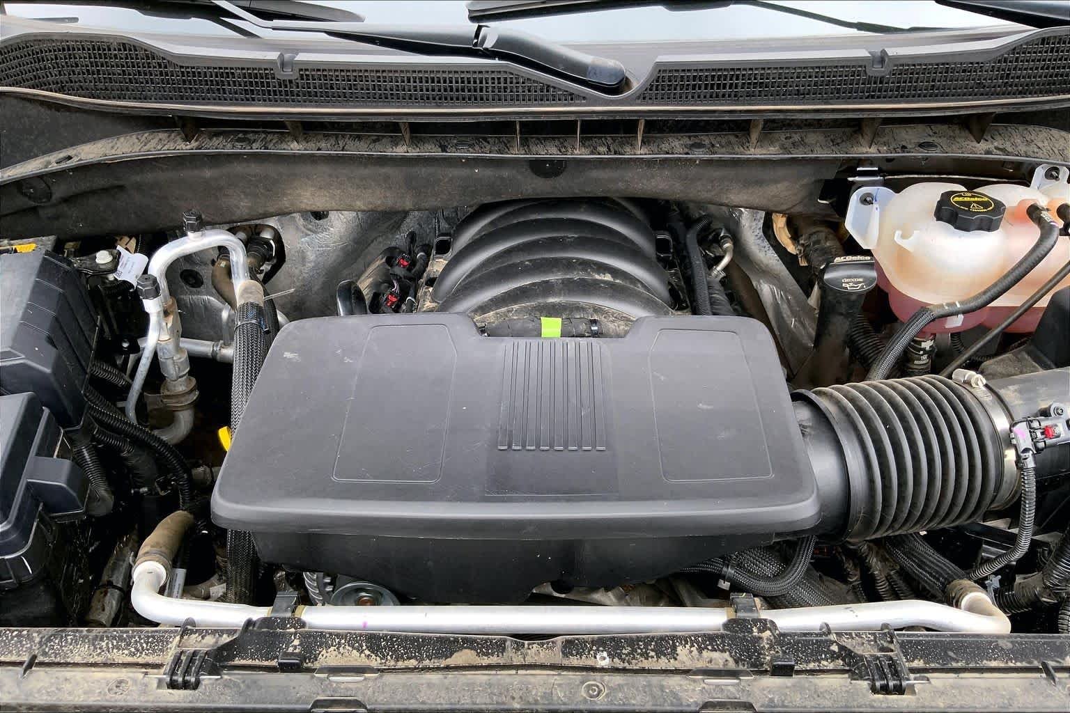 Used 2024 Black Chevrolet ZR2 image 32