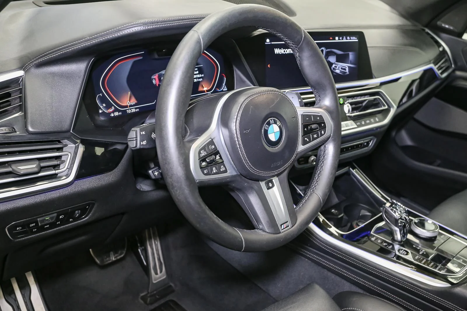 Used 2019 Black Sapphire Metallic BMW xDrive50i image 26