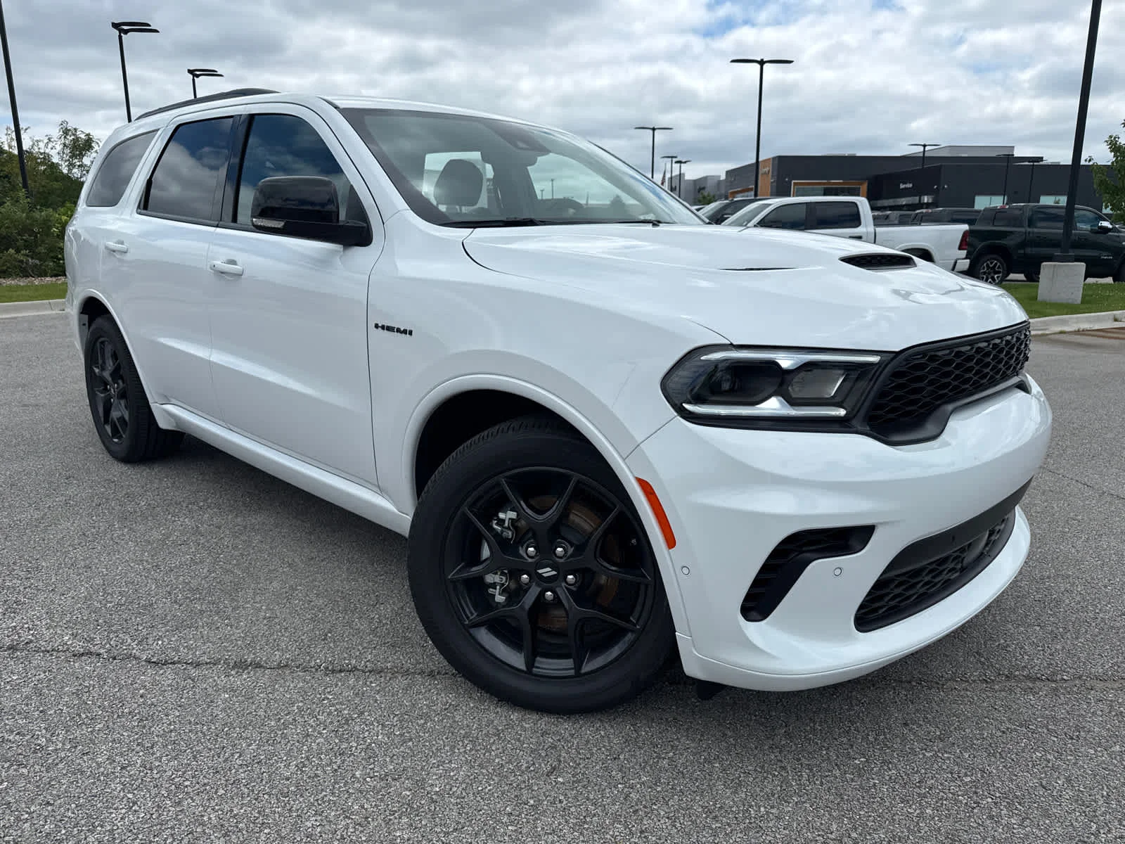 New 2026 White Knuckle Clear-Coat Exterior Paint Dodge GT Plus HEMI V8 image 2