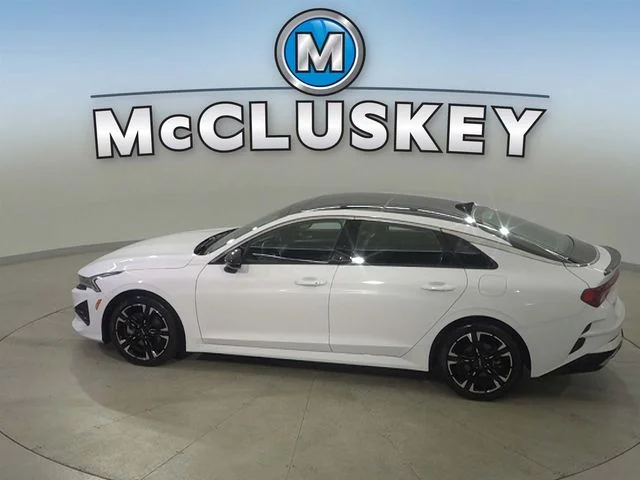 Used 2023 White Kia GT-Line image 10