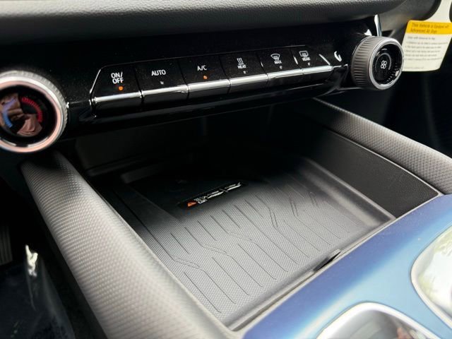 2025 Chevrolet Equinox EV LT - Photo 29