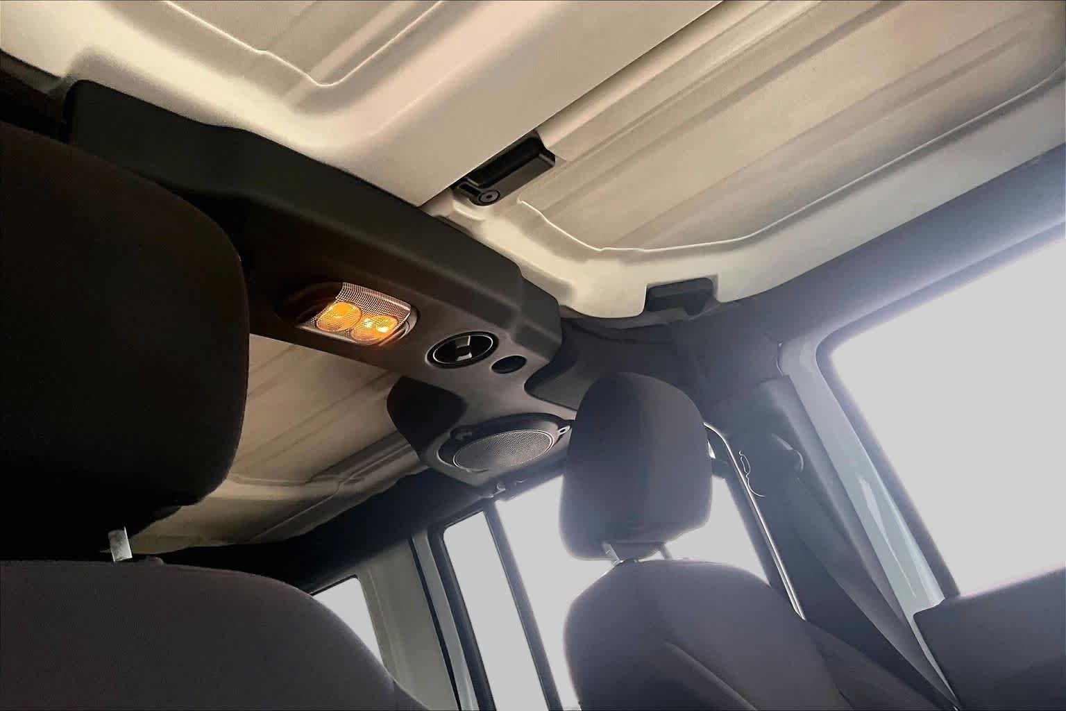 Used 2014 Bright White Clearcoat Jeep Sport image 13