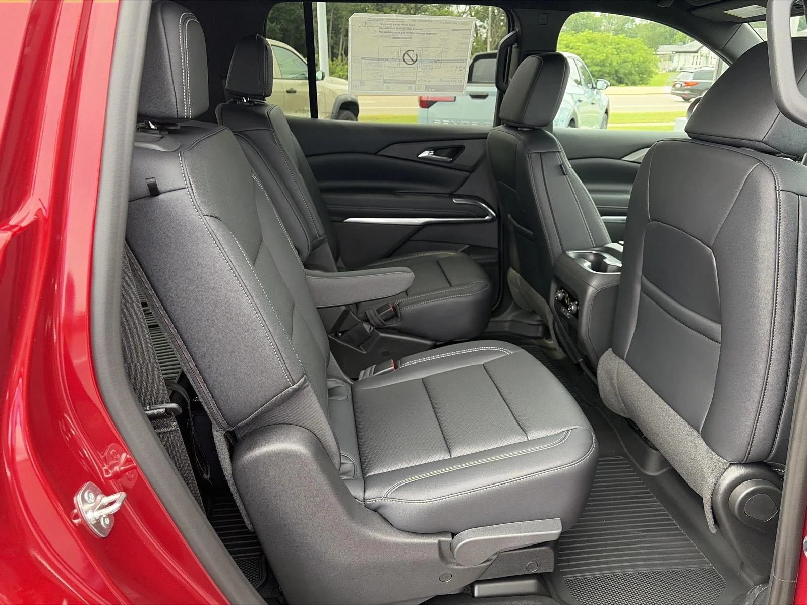 2026 Chevrolet Traverse LT - Photo 14