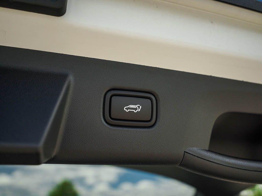 New 2026 Serenity White Pearl Hyundai SEL Plus AWD image 35