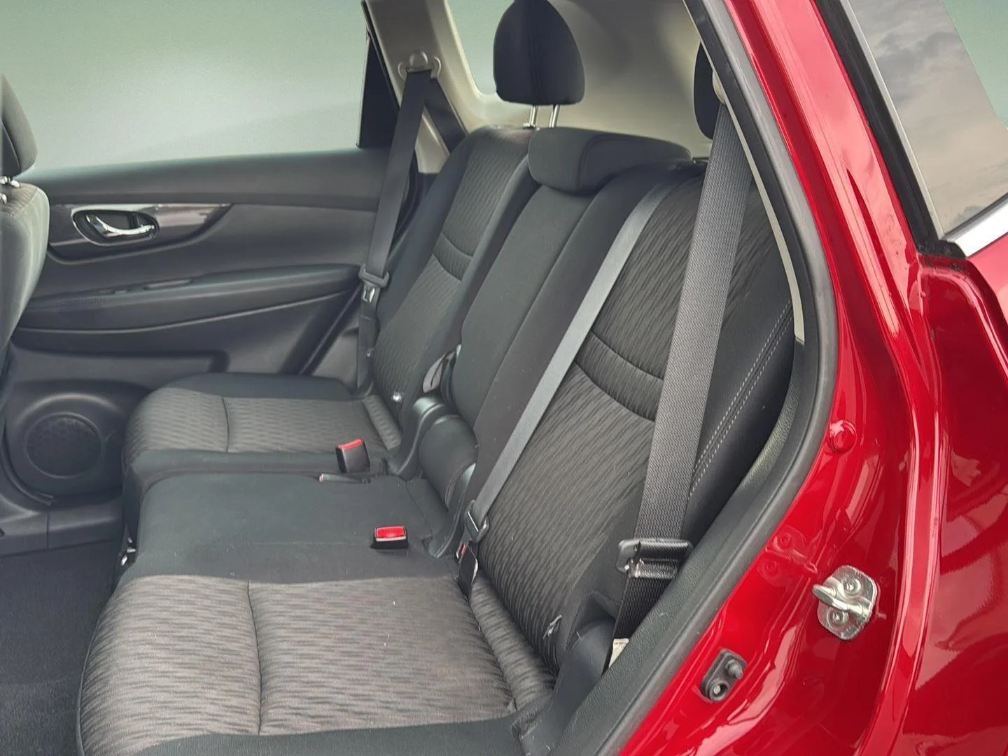 Used 2017 Palatial Ruby Nissan S image 16