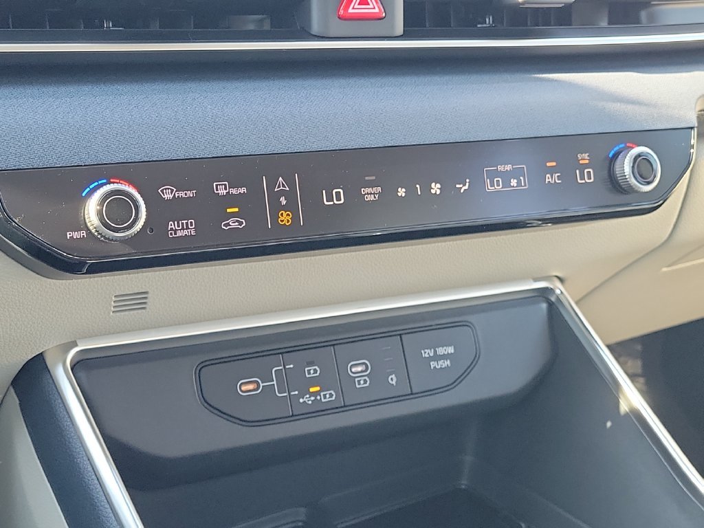 2026 Kia Carnival EX - Photo 23