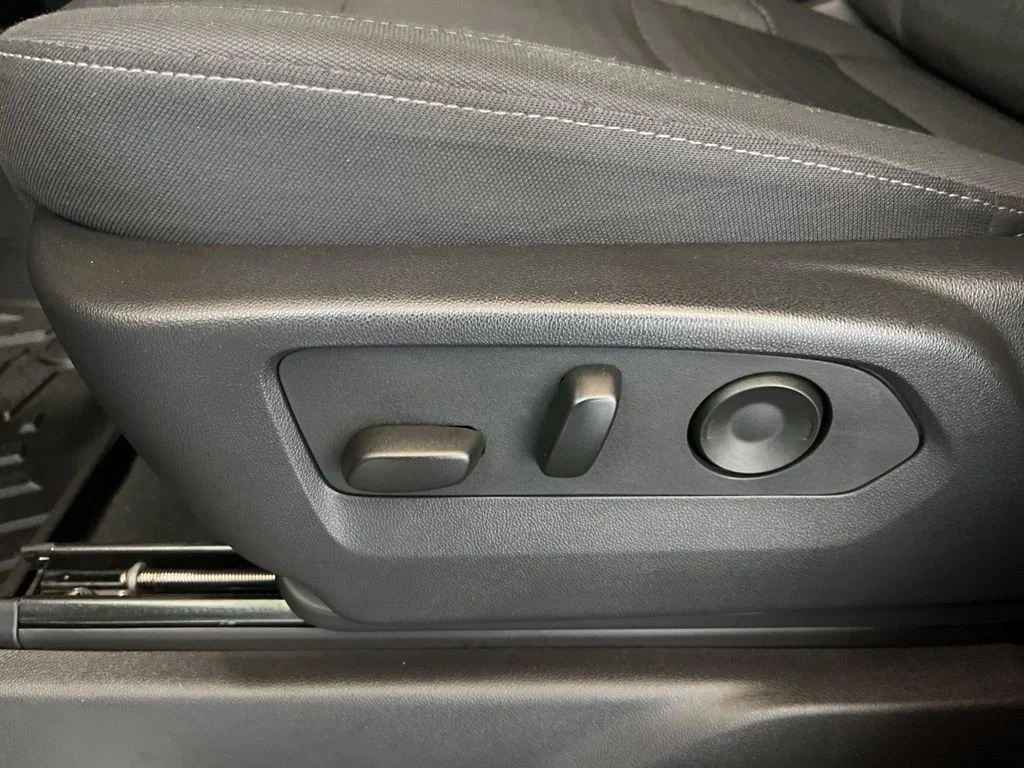 Used 2025 Gray Chevrolet LT image 19