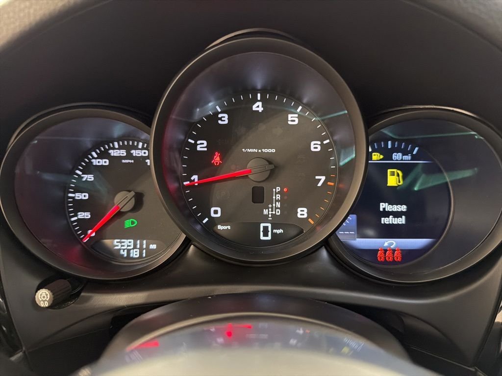 Used 2021 White Porsche Base image 15