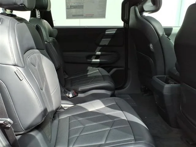 New 2027 Gray Kia X-Line SX image 10