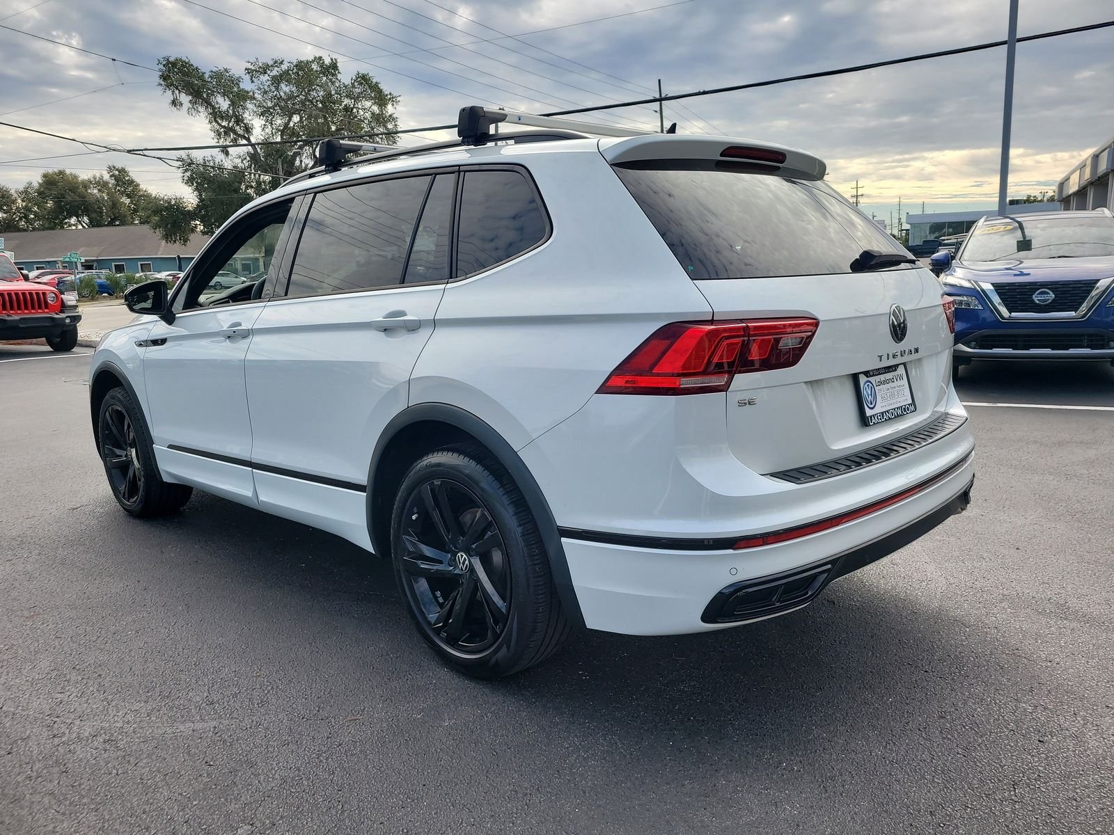 2023 Volkswagen Tiguan SE R-LINE BLACK - Photo 8