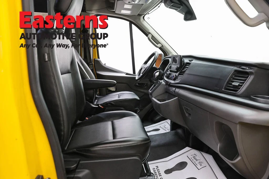 Used 2020 Yellow Ford Base image 22